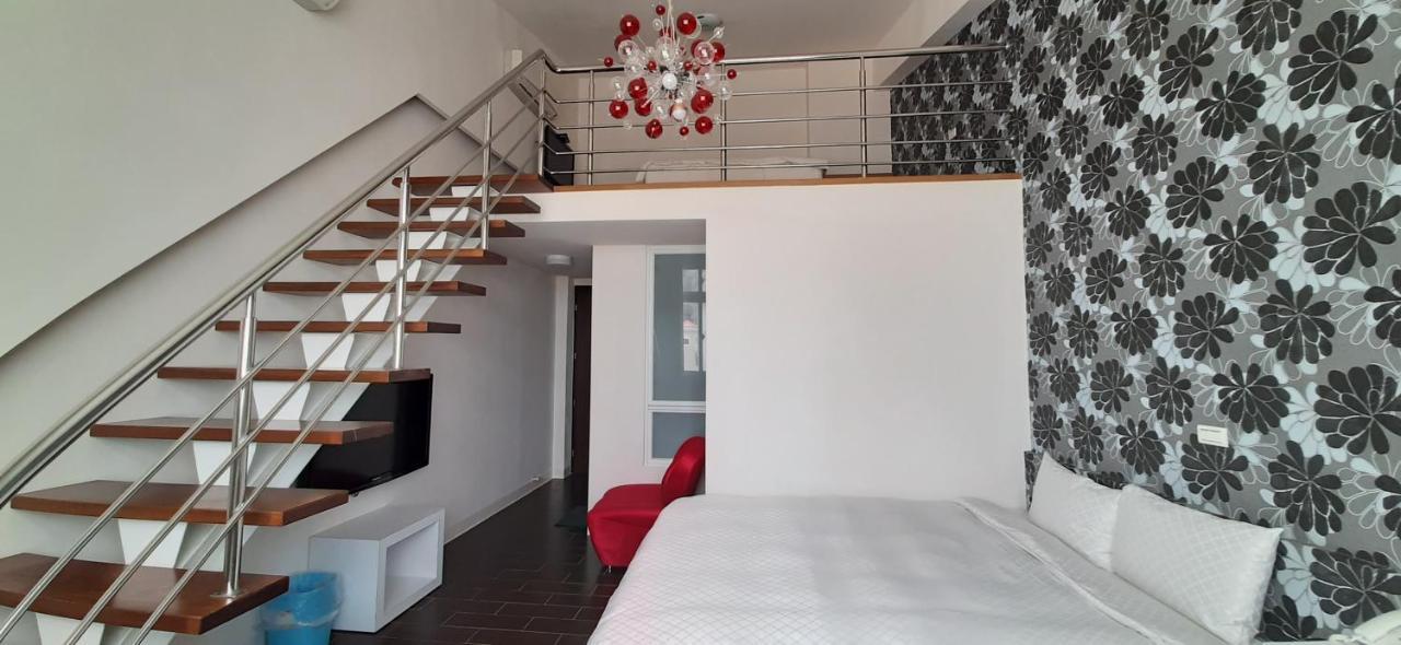 SKY square Homestay Magong Extérieur photo